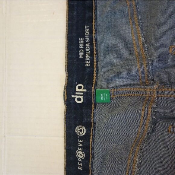 - Dip mid rise denim Bermuda shorts - Picture 7 of 8